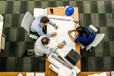 Administração e Negócios